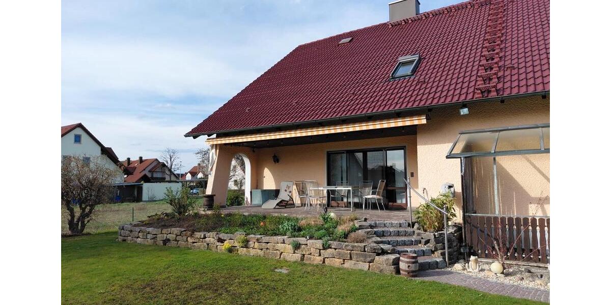 Einfamilienhaus Hirschaid - 7 Zimmer, 176 m&sup2;, 750.000&euro; | Angebot:26959536