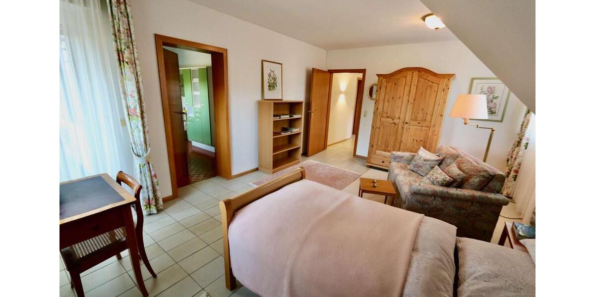 Etagenwohnung Overath - 3 Zimmer, 100 m&sup2;, 1.000&euro; | Angebot:24992525