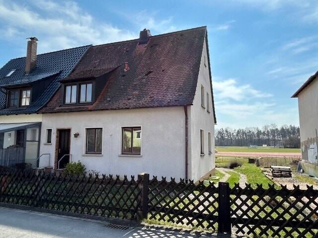 Doppelhaushälfte Herzogenaurach - 6 Zimmer, 104 m&sup2;, 394.000&euro; | Angebot:26583808
