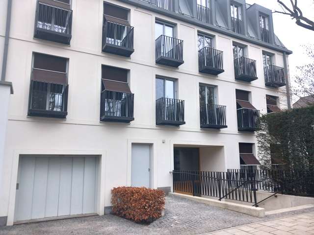 Garagen / Stellplätze München Bogenhausen - 150&euro; | Angebot:26869906
