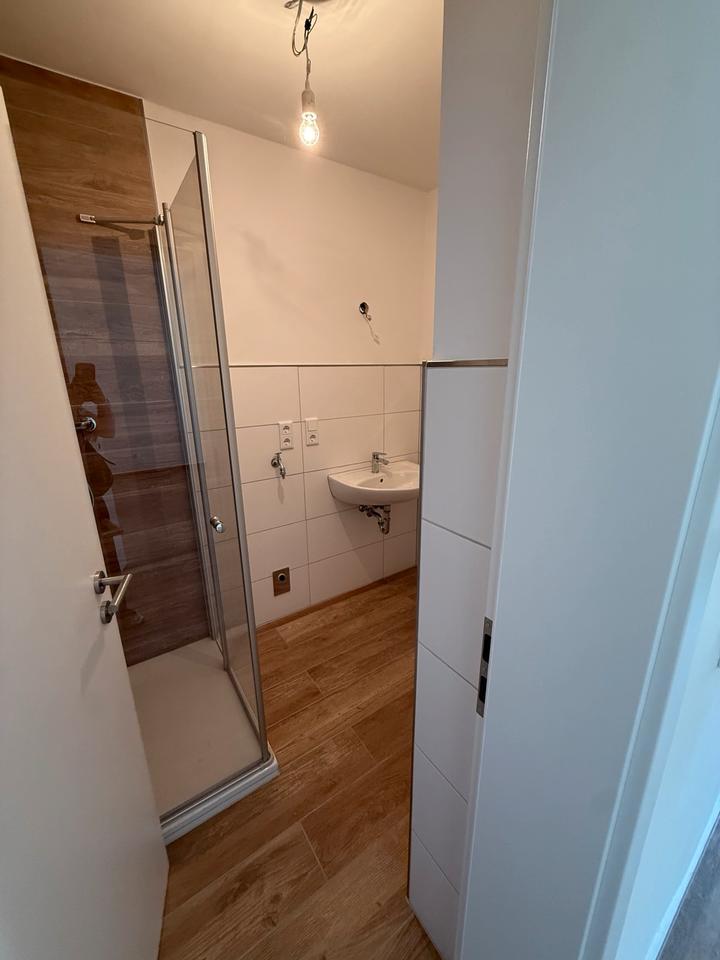 Kernsarnierte 2 Zimmer Wohnungen zimmer