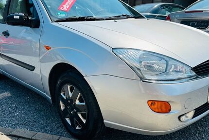 Ford Focus 124.594 km 1.250 € Aachen 52080