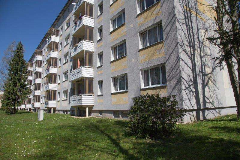 Wohnung zum Mieten in Hermsdorf 260 € 46.4 m²
