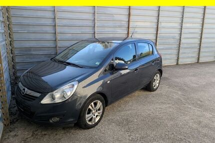 Opel Corsa 235.099 km 1.650 &euro; Lübeck 23556