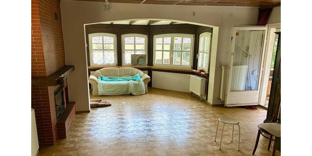 Einfamilienhaus Sasbachwalden - 11 Zimmer, 290 m&sup2;, 285.000&euro; | Angebot:27090598