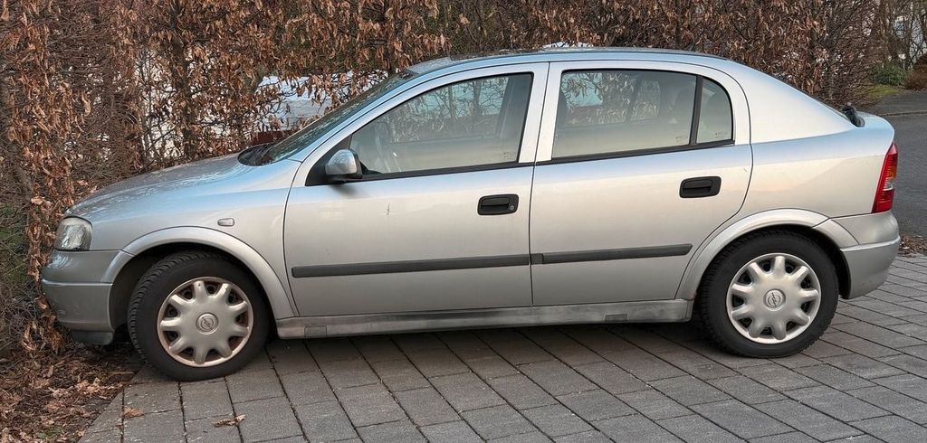 Opel Astra 135.000 km 2.250 &euro; Wiehl 51674