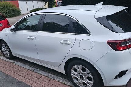 Kia ceed / Ceed 25.500 km 19.990 &euro; Bremen 28277