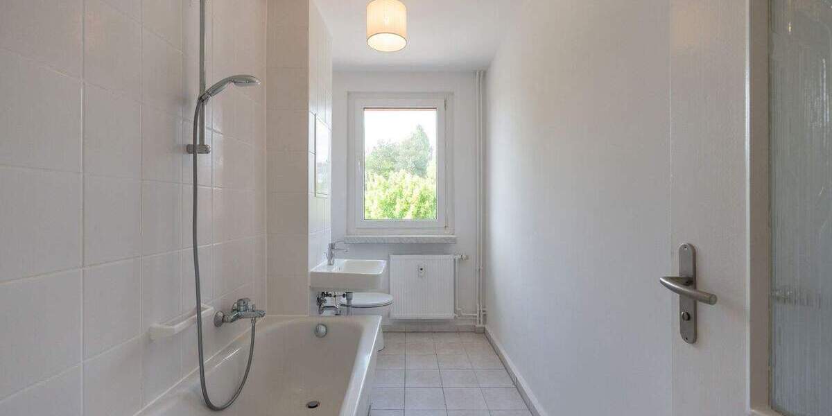 Etagenwohnung Schorfheide Lichterfelde - 3 Zimmer, 66 m&sup2;, 140.000&euro; | Angebot:24773361