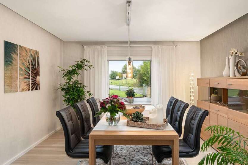 Haus zum Kaufen in Ottrau 449.000 € 294 m²