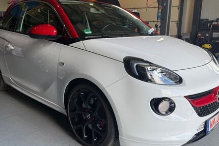 Opel Adam 59.000 km 11.999 &euro; Korb 71404