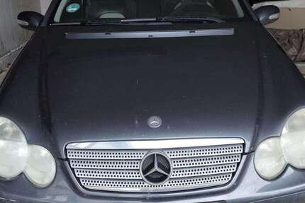 Mercedes-Benz CL 180 283.000 km 990 € Wittgert 56237