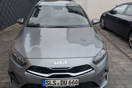 Kia ceed Sportswagon 54.000 km 18.250 &euro; Schwalbach 66773