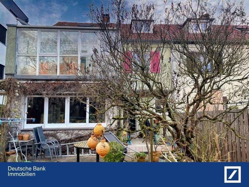 Haus zum Kaufen in Freiburg 350.000 € 145 m²