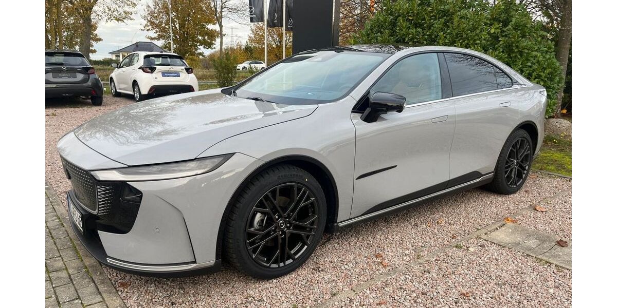 Mazda 6e 1.683 km 35.790 &euro; Rostock-Roggentin 18184