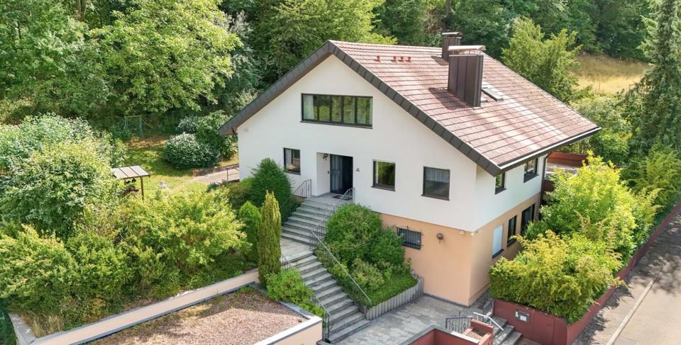 Einfamilienhaus Wertheim - 10 Zimmer, 500 m&sup2;, 450.000&euro; | Angebot:26902395