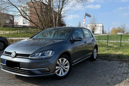 VW Golf 122.000 km 15.900 &euro; Stade 21680