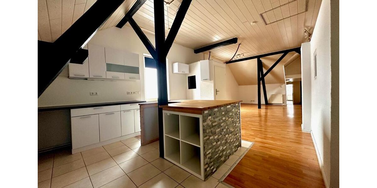 Großzügige 4-Zimmer-Altbauwohnung im Ortszentrum von Neuenburg 4 zimmer