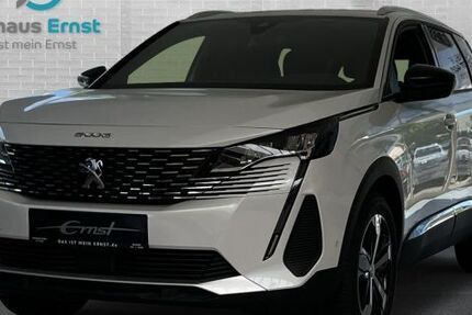 Peugeot 5008 2.500 km 36.990 € Kiel 24107
