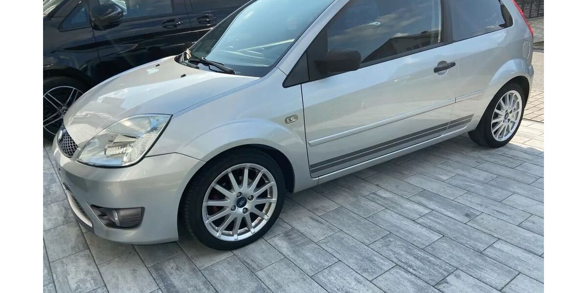 Ford Fiesta 198.000 km 1.900 &euro; Böblingen 71034