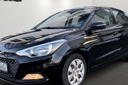 Hyundai i20 131.440 km 8.999 &euro; Petersberg OT Sennewitz 06193