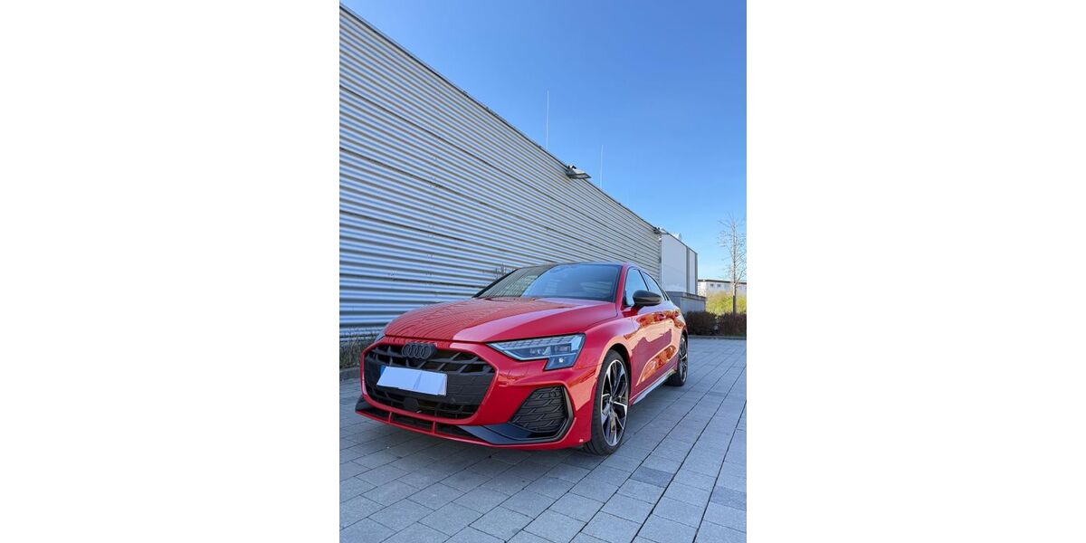 Audi A3 17.000 km 39.900 &euro; Wettstetten 85139