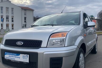 Ford Fusion 185.600 km 2.950 € Oberrot 74420