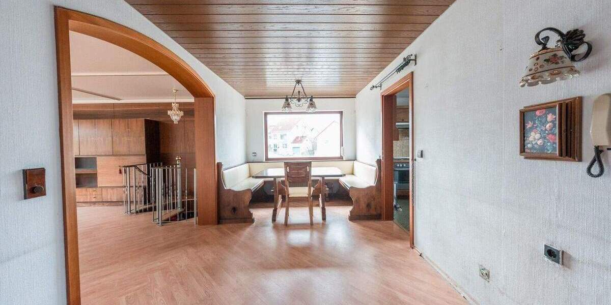 Einfamilienhaus Leutenbach-Weiler zum Stein Weiler zum Stein - 7 Zimmer, 181 m&sup2;, 695.000&euro; | Angebot:25744961