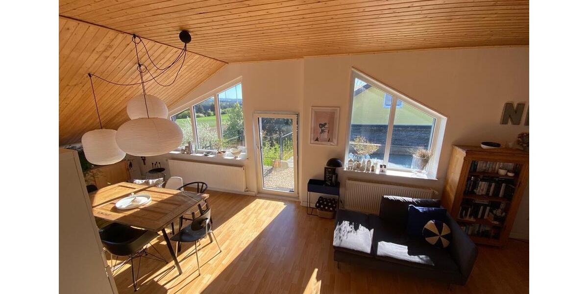 Dachgeschoßwohnung Berg - 3 Zimmer, 95 m&sup2;, 570&euro; | Angebot:26409134