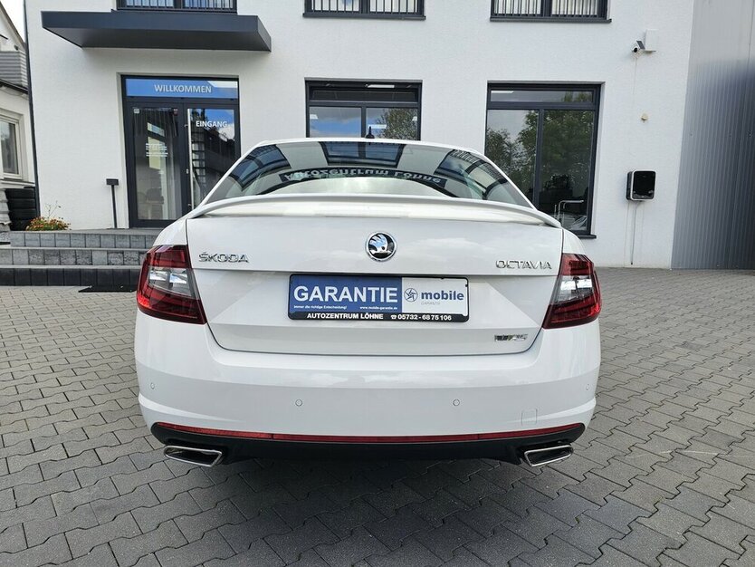 Skoda Octavia 2.0 TDI RS SPORTPAKET LEDER NAVI LED 118.200 km 20.990 € Löhne 32584