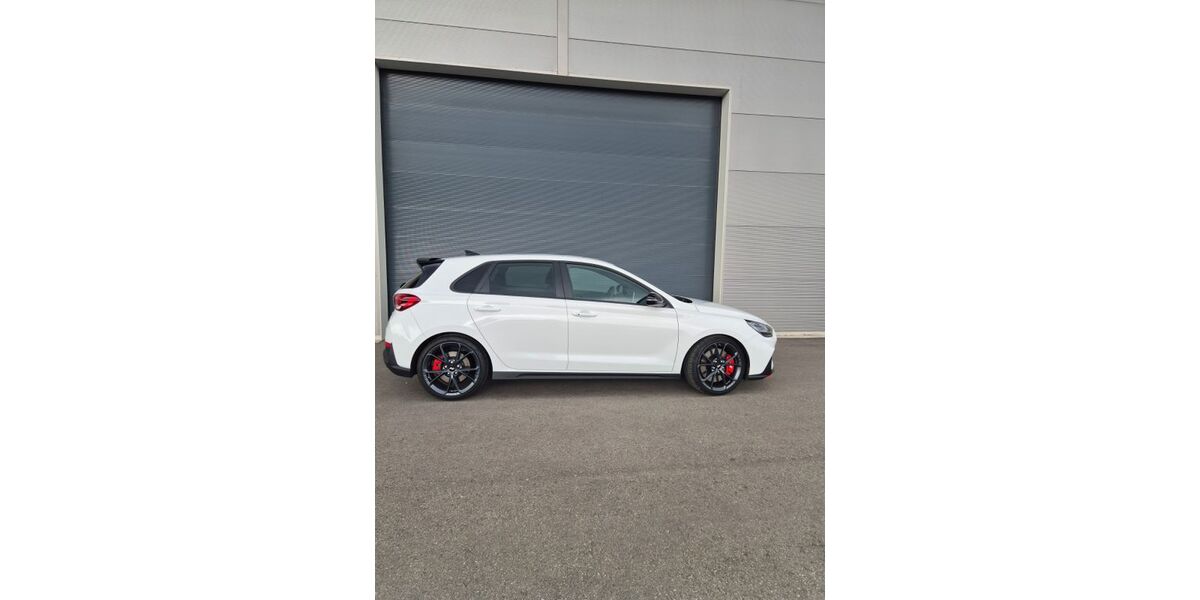 Hyundai i30 5.450 km 32.700 &euro; Sulz am Neckar 72172