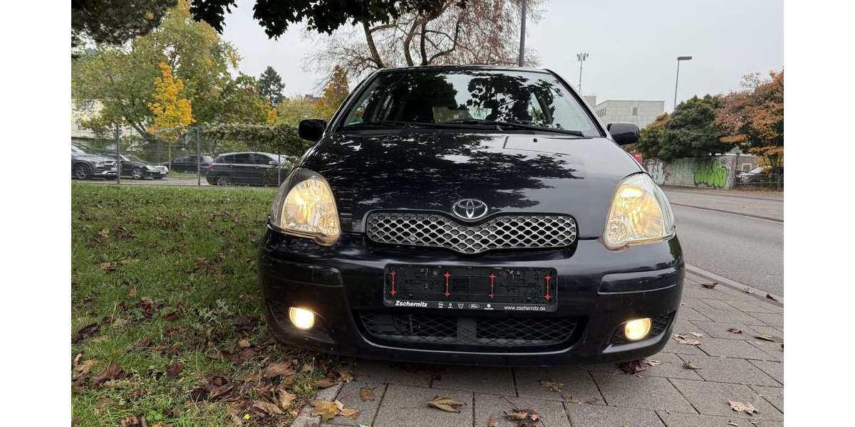 Toyota Yaris 13.000 km 2.499 &euro; Köln 51103