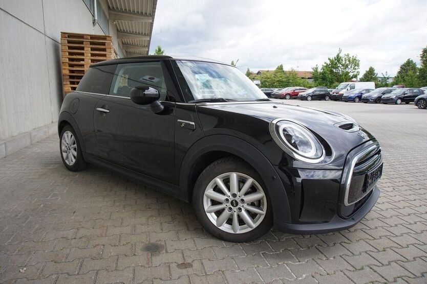 Cooper SE