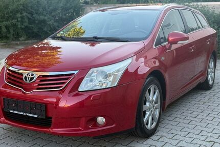 Toyota Avensis 253.000 km 2.000 &euro; München 80807