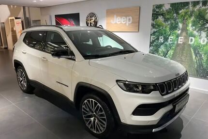 Jeep Compass 76.000 km 21.300 € Pulsnitz 01896