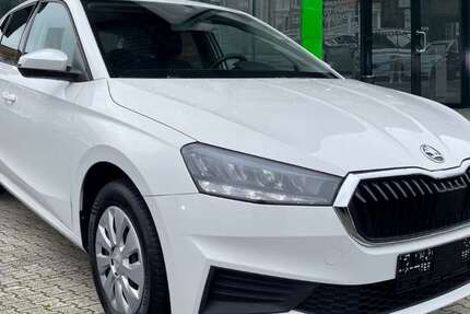 Skoda Fabia 19.000 km 14.990 &euro; Mülheim / Ruhr 45479