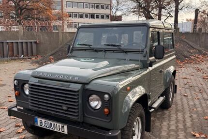 Land Rover Defender 162.000 km 39.000 € Berlin 13509