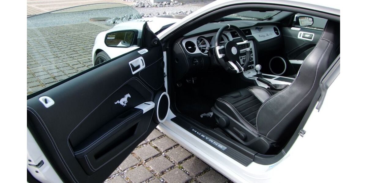 Ford Mustang 68.307 km 37.000 &euro; Soest 59494