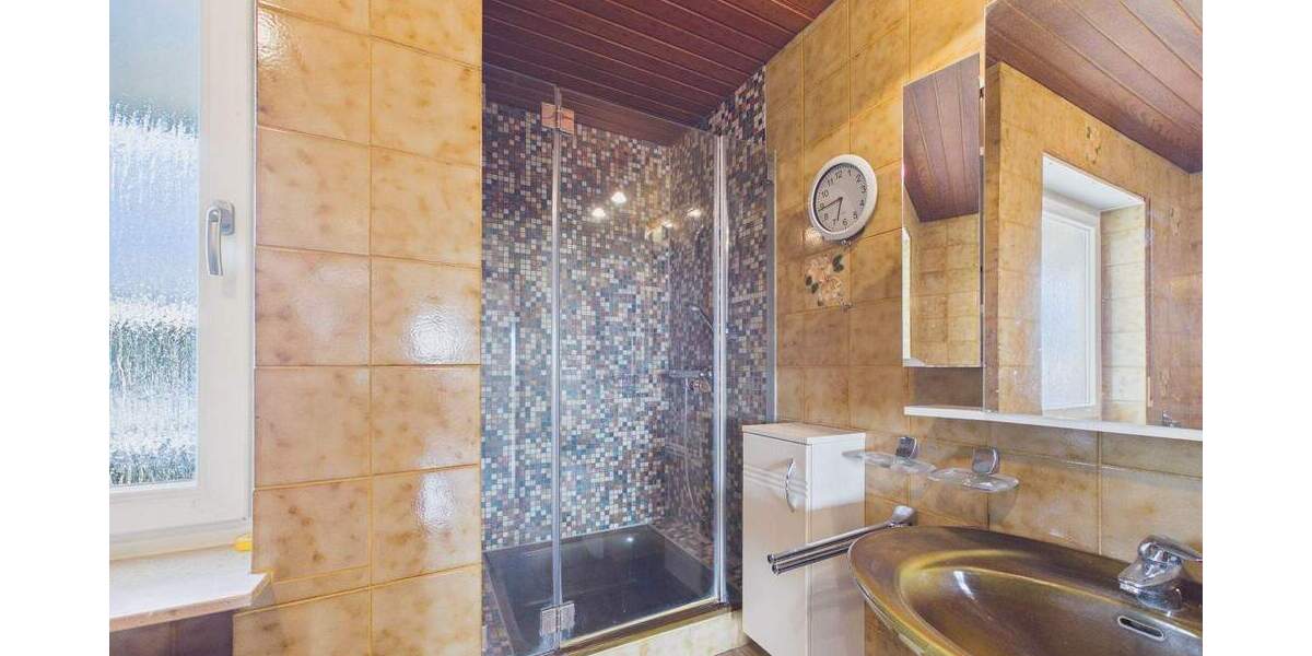 Reihenmittelhaus Ludwigshafen am Rhein Oppau - 6 Zimmer, 190 m&sup2;, 449.000&euro; | Angebot:25655409