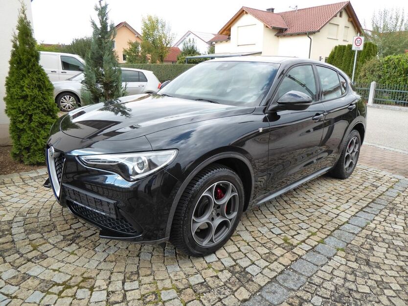 Alfa Romeo Stelvio 16.800 km 34.900 € Otzing 94563