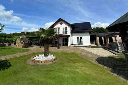 Haus Ruppichteroth - 6 Zimmer, 200 m&sup2;, 677.000&euro; | Angebot:23589693