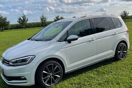 VW Touran 143.000 km 21.000 € Maihingen 86747
