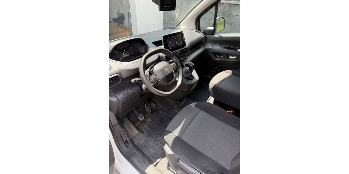 Peugeot Partner 323.000 km 5.000 &euro; Mendig 56743