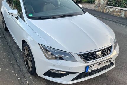 Seat Leon 120.500 km 17.750 € Hungen 35410
