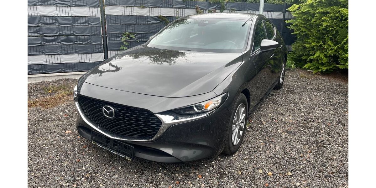 Mazda 3 19.937 km 17.999 &euro; Radeburg 01471