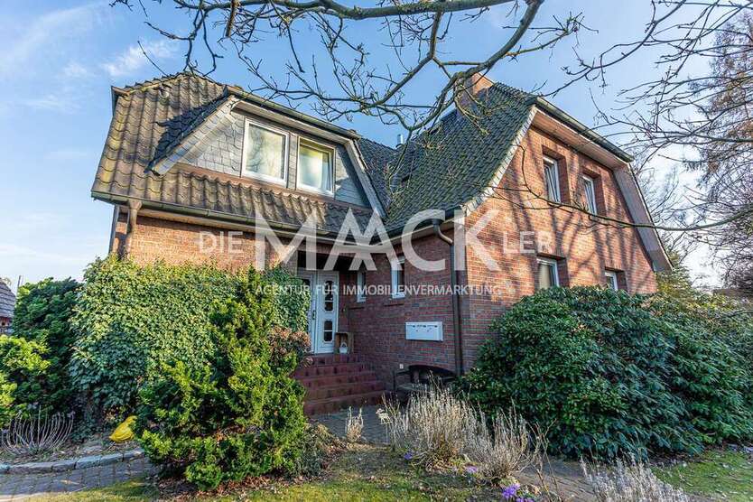 Haus zum Kaufen in Adendorf 465.000 € 189.14 m²