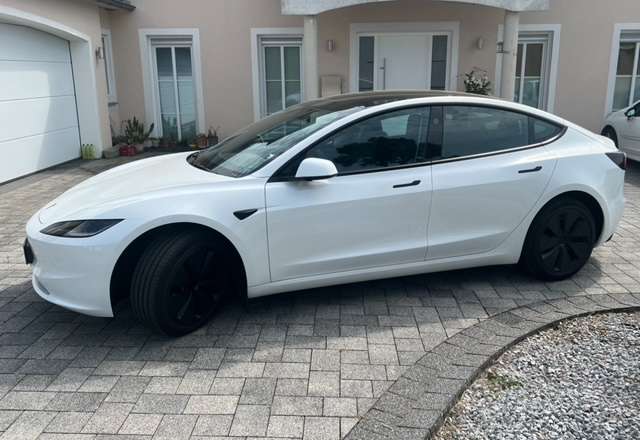 Tesla Model 3 19.950 km 36.499 € Bitburg 54634