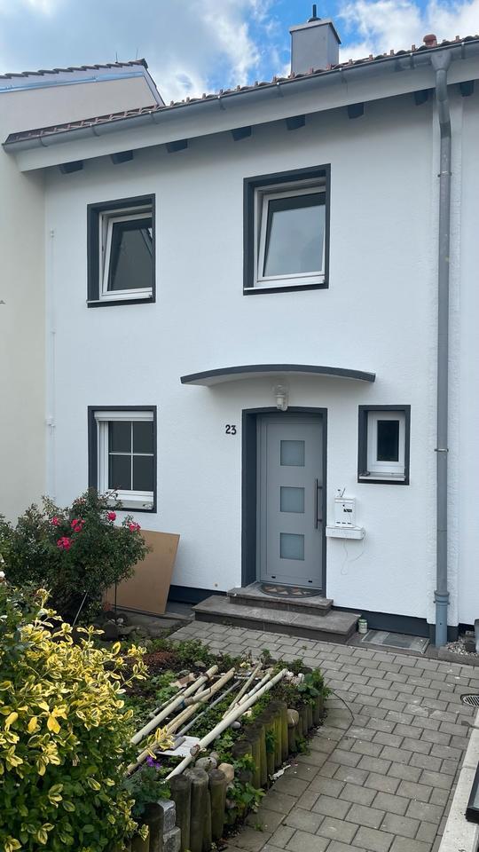 Reihenhaus -Garten und Stellplatz zu vermieten zimmer