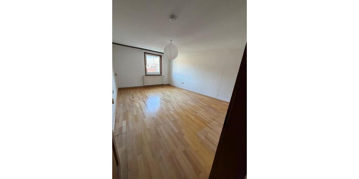 Etagenwohnung Gernsbach - 5 Zimmer, 145 m&sup2;, 1.740&euro; | Angebot:26235948