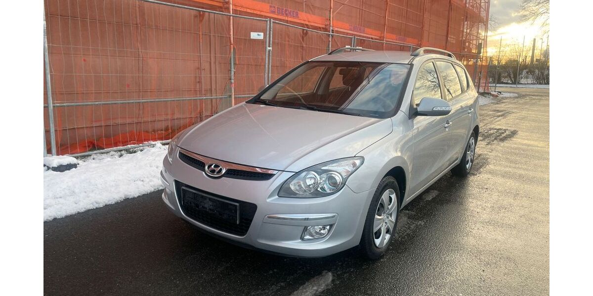 Hyundai i30 150.000 km 4.999 &euro; Berlin 12057