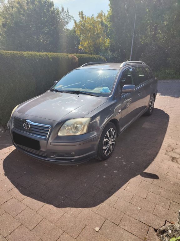 Toyota Avensis 250.500 km 1.800 € Kupferzell 74635